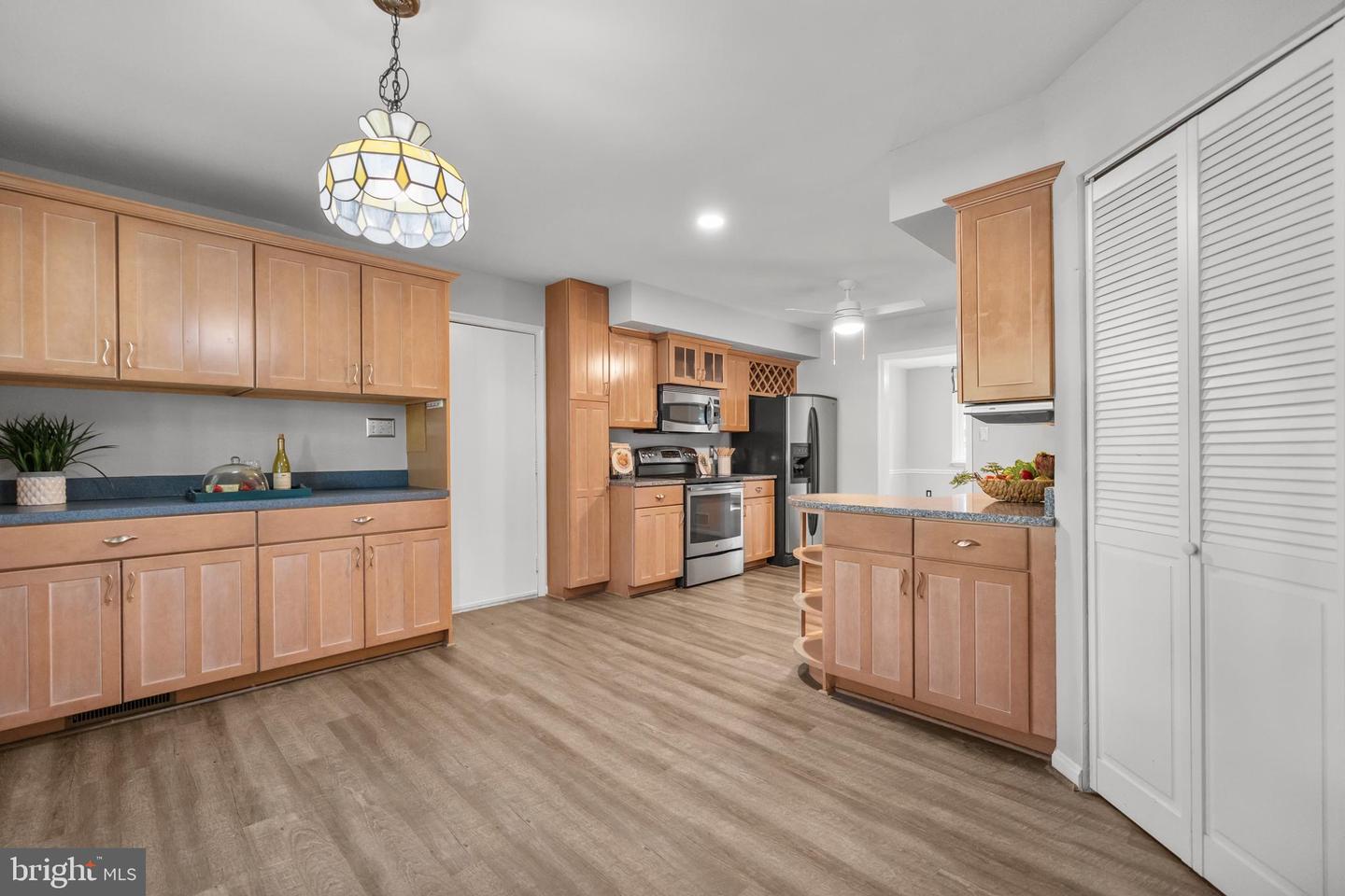 2501 TORON CT, ALEXANDRIA, Virginia 22306, 5 Bedrooms Bedrooms, ,3 BathroomsBathrooms,Residential,For sale,2501 TORON CT,VAFX2262684 MLS # VAFX2262684