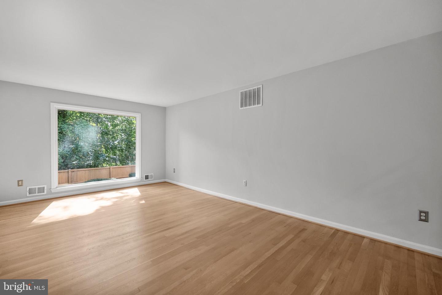 2501 TORON CT, ALEXANDRIA, Virginia 22306, 5 Bedrooms Bedrooms, ,3 BathroomsBathrooms,Residential,For sale,2501 TORON CT,VAFX2262684 MLS # VAFX2262684