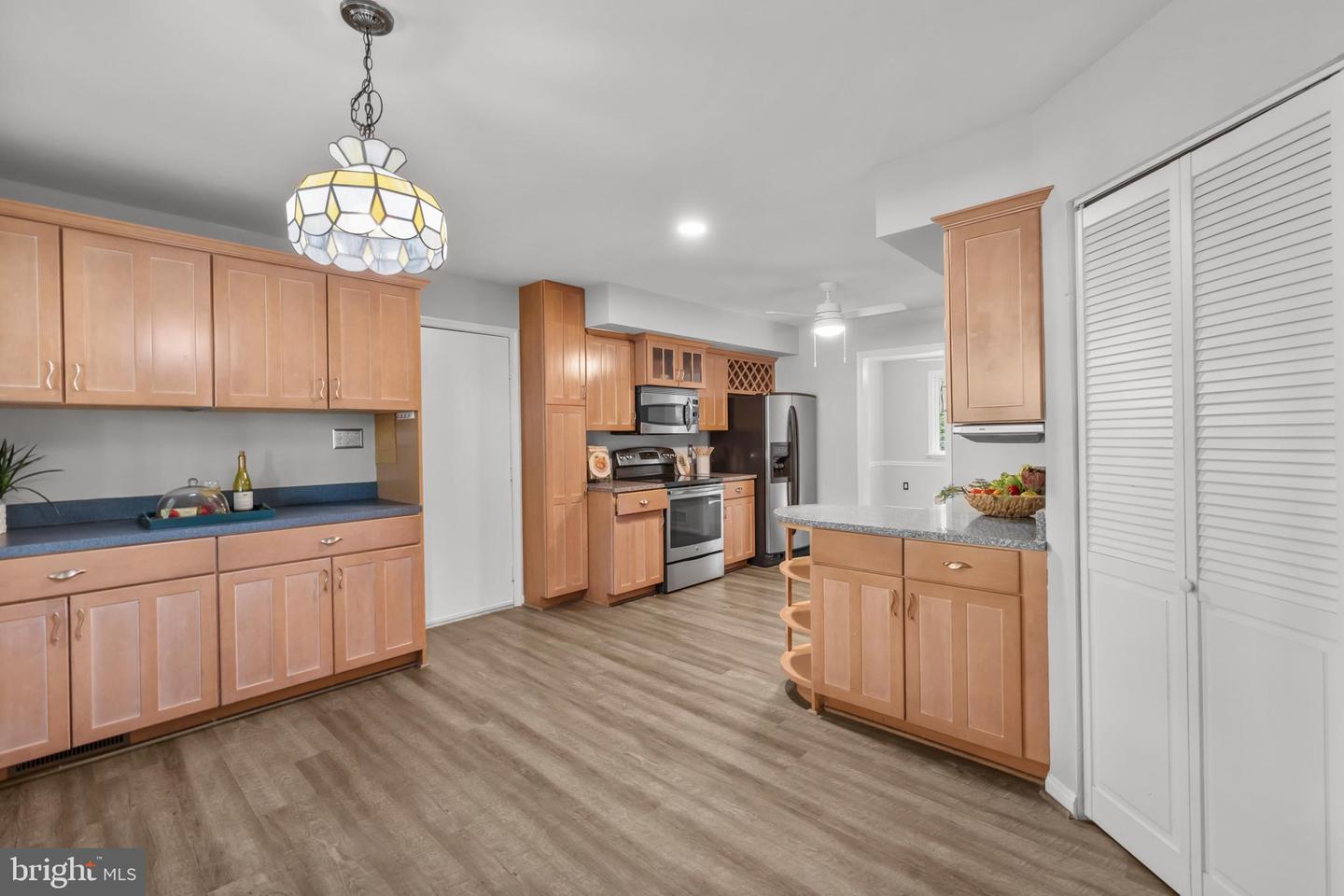2501 TORON CT, ALEXANDRIA, Virginia 22306, 5 Bedrooms Bedrooms, ,3 BathroomsBathrooms,Residential,For sale,2501 TORON CT,VAFX2262684 MLS # VAFX2262684