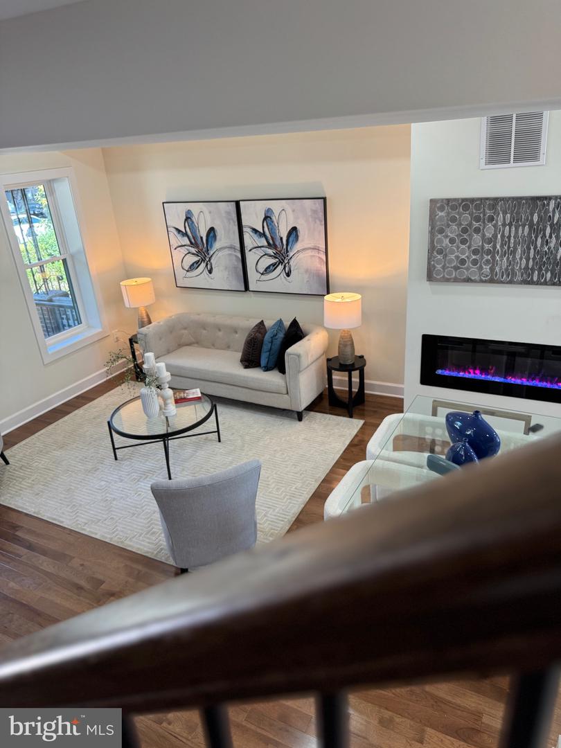 607 K ST NE, WASHINGTON, District Of Columbia 20002, 4 Bedrooms Bedrooms, ,3 BathroomsBathrooms,Residential,For sale,607 K ST NE,DCDC2216456 MLS # DCDC2216456