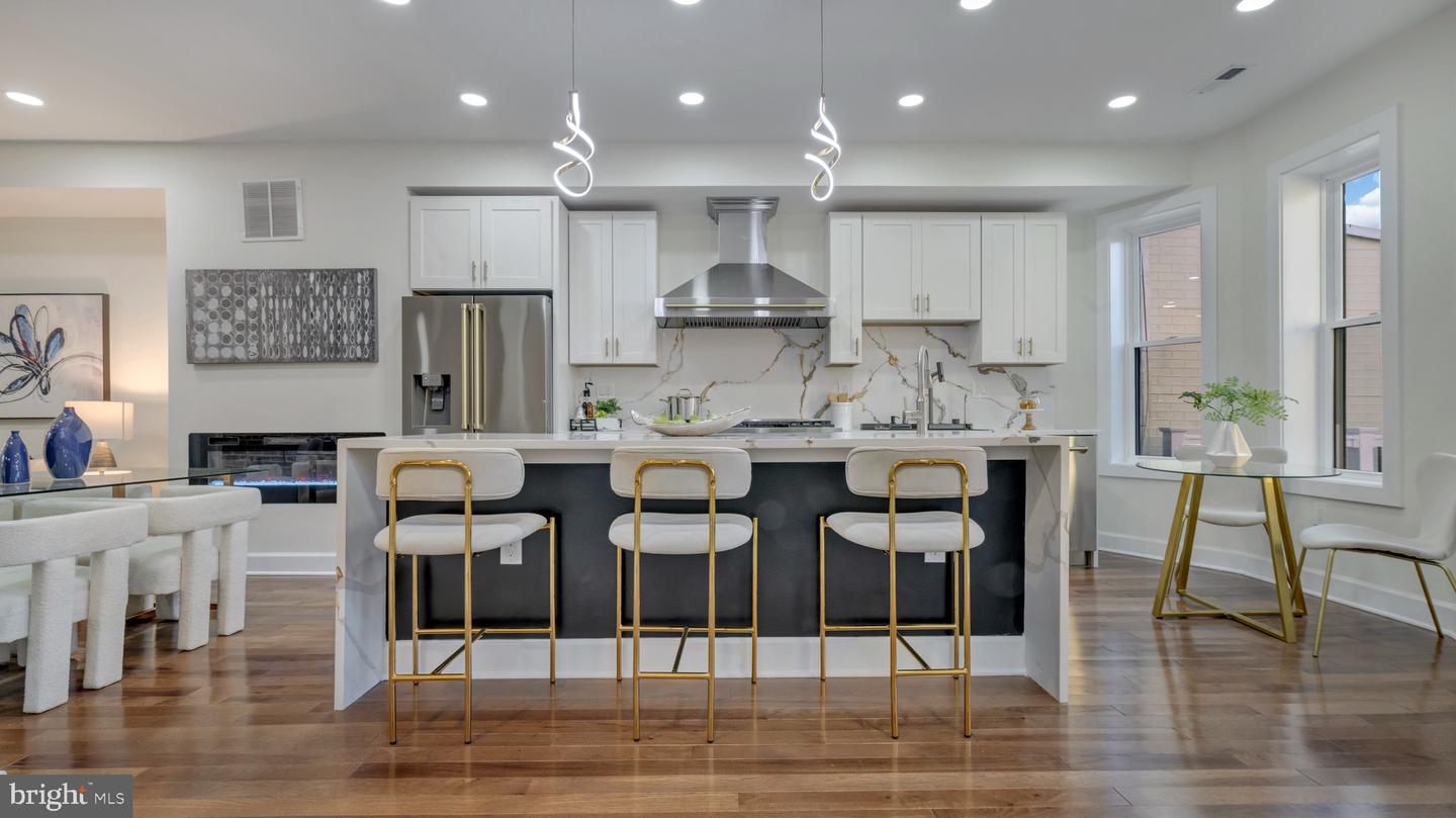 607 K ST NE, WASHINGTON, District Of Columbia 20002, 4 Bedrooms Bedrooms, ,3 BathroomsBathrooms,Residential,For sale,607 K ST NE,DCDC2216456 MLS # DCDC2216456