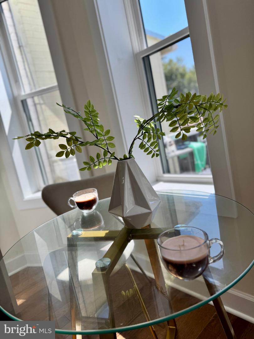 607 K ST NE, WASHINGTON, District Of Columbia 20002, 4 Bedrooms Bedrooms, ,3 BathroomsBathrooms,Residential,For sale,607 K ST NE,DCDC2216456 MLS # DCDC2216456