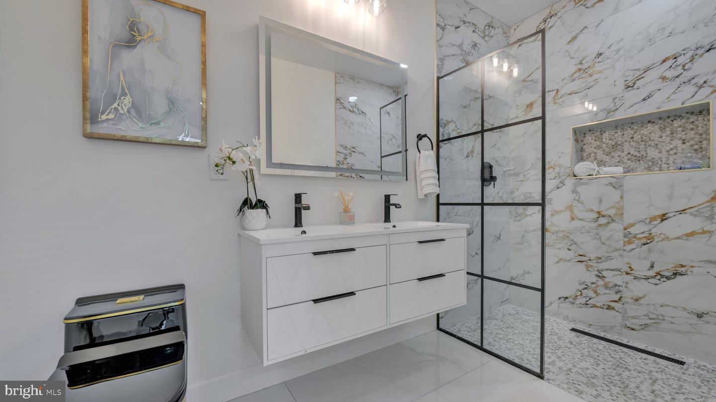 607 K ST NE, WASHINGTON, District Of Columbia 20002, 4 Bedrooms Bedrooms, ,3 BathroomsBathrooms,Residential,For sale,607 K ST NE,DCDC2216456 MLS # DCDC2216456