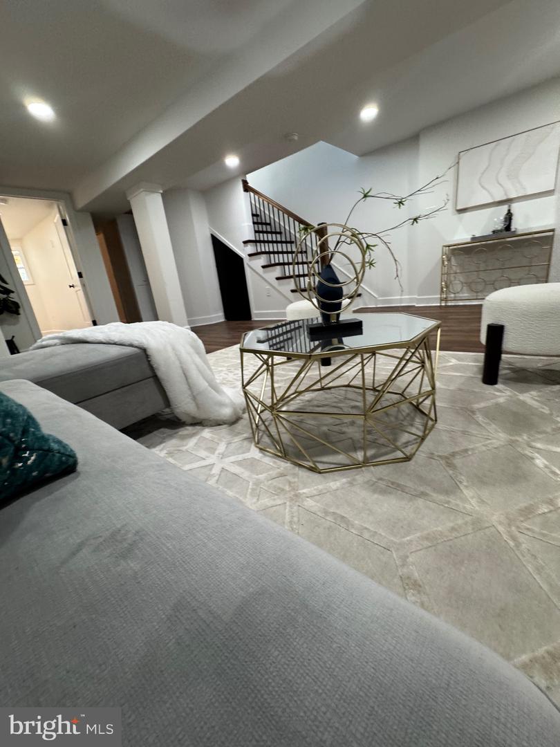 607 K ST NE, WASHINGTON, District Of Columbia 20002, 4 Bedrooms Bedrooms, ,3 BathroomsBathrooms,Residential,For sale,607 K ST NE,DCDC2216456 MLS # DCDC2216456