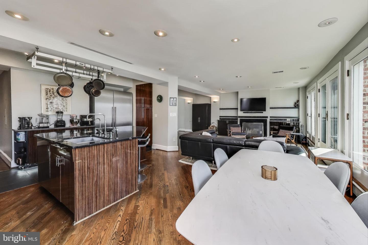 2370 CHAMPLAIN ST NW #34, WASHINGTON, District Of Columbia 20009, 3 Bedrooms Bedrooms, ,2 BathroomsBathrooms,Residential,For sale,2370 CHAMPLAIN ST NW #34,DCDC2216654 MLS # DCDC2216654 2370 CHAMPLAIN ST NW #34, WASHINGTON, District Of Columbia 20009, 3 Bedrooms Bedrooms, ,2 BathroomsBathrooms,Residential,For sale,2370 CHAMPLAIN ST NW #34,DCDC2216654 MLS # DCDC2216654