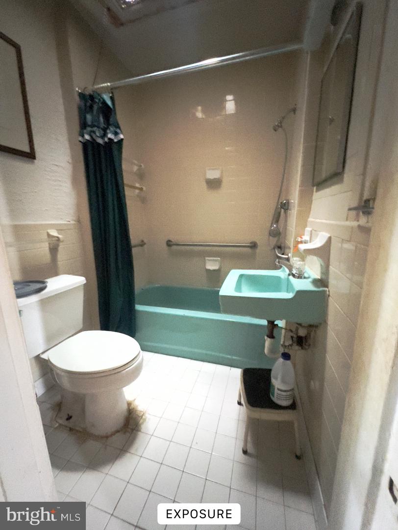 1418 E ST NE, WASHINGTON, District Of Columbia 20002, 3 Bedrooms Bedrooms, ,1 BathroomBathrooms,Residential,For sale,1418 E ST NE,DCDC2217224 MLS # DCDC2217224 1418 E ST NE, WASHINGTON, District Of Columbia 20002, 3 Bedrooms Bedrooms, ,1 BathroomBathrooms,Residential,For sale,1418 E ST NE,DCDC2217224 MLS # DCDC2217224