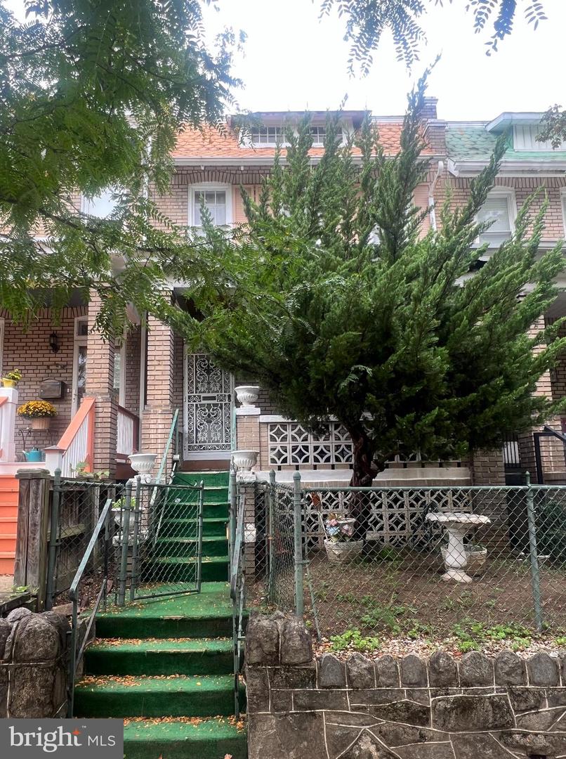 1418 E ST NE, WASHINGTON, District Of Columbia 20002, 3 Bedrooms Bedrooms, ,1 BathroomBathrooms,Residential,For sale,1418 E ST NE,DCDC2217224 MLS # DCDC2217224 1418 E ST NE, WASHINGTON, District Of Columbia 20002, 3 Bedrooms Bedrooms, ,1 BathroomBathrooms,Residential,For sale,1418 E ST NE,DCDC2217224 MLS # DCDC2217224