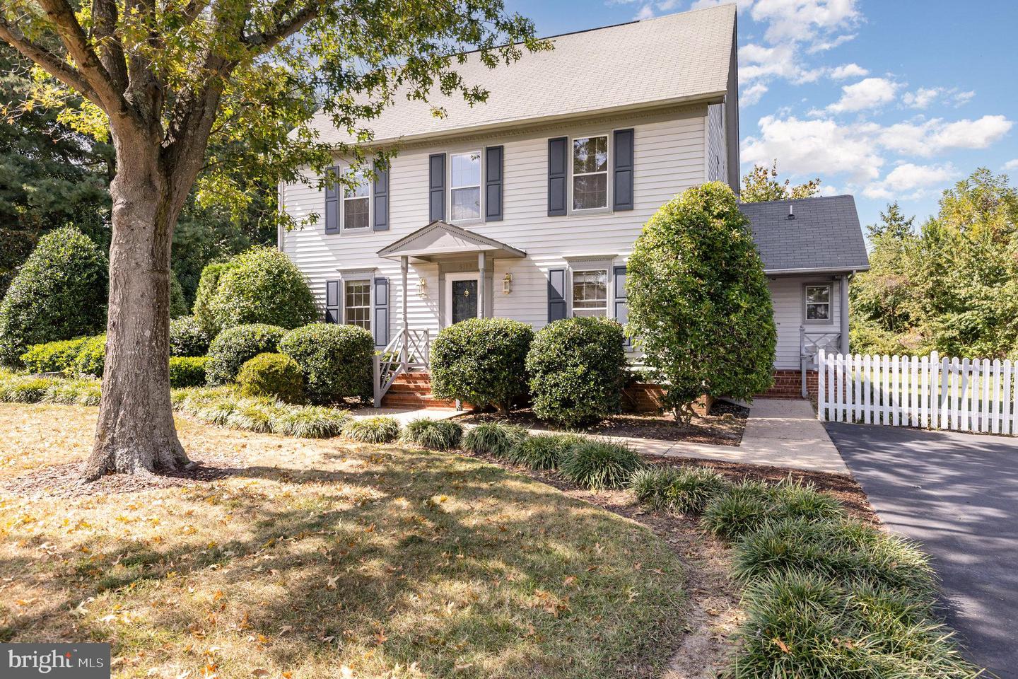 5113 FIELDING LEWIS CT, FREDERICKSBURG, Virginia 22408, 4 Bedrooms Bedrooms, ,2 BathroomsBathrooms,Residential,For sale,5113 FIELDING LEWIS CT,VASP2035896 MLS # VASP2035896