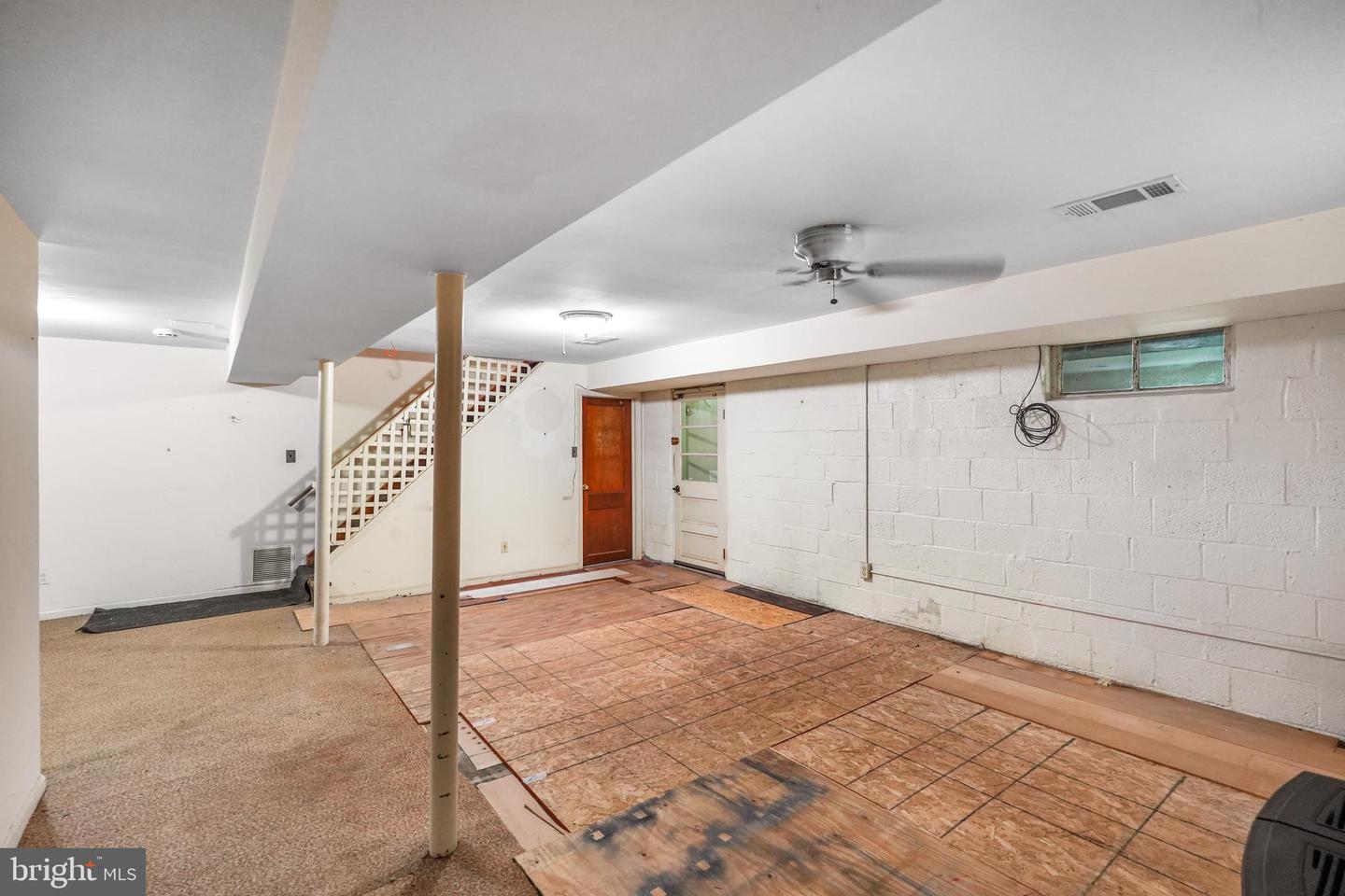 6436 MAPLEWOOD DR, FALLS CHURCH, Virginia 22041, 4 Bedrooms Bedrooms, ,2 BathroomsBathrooms,Residential,For sale,6436 MAPLEWOOD DR,VAFX2264190 MLS # VAFX2264190