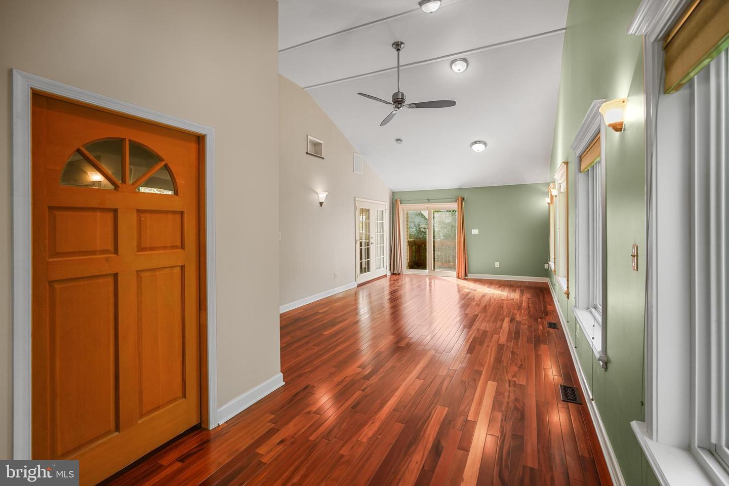6436 MAPLEWOOD DR, FALLS CHURCH, Virginia 22041, 4 Bedrooms Bedrooms, ,2 BathroomsBathrooms,Residential,For sale,6436 MAPLEWOOD DR,VAFX2264190 MLS # VAFX2264190