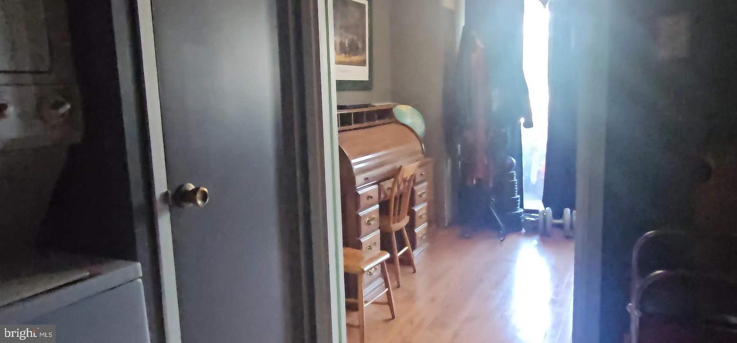 250 S REYNOLDS ST #206, ALEXANDRIA, Virginia 22304, 1 Bedroom Bedrooms, 6 Rooms Rooms,1 BathroomBathrooms,Residential,For sale,250 S REYNOLDS ST #206,VAAX2049192 MLS # VAAX2049192