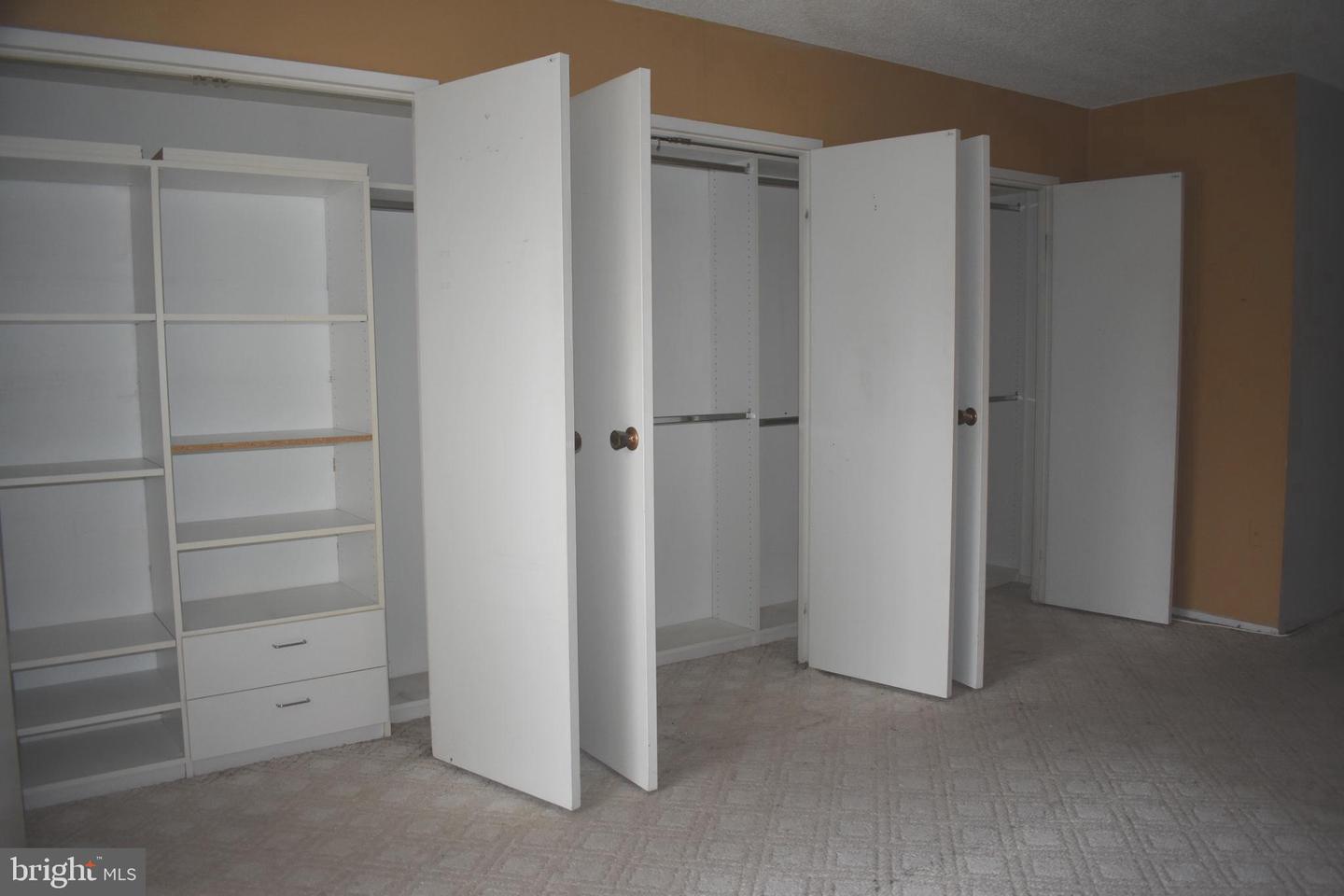 250 S REYNOLDS ST #206, ALEXANDRIA, Virginia 22304, 1 Bedroom Bedrooms, 6 Rooms Rooms,1 BathroomBathrooms,Residential,For sale,250 S REYNOLDS ST #206,VAAX2049192 MLS # VAAX2049192