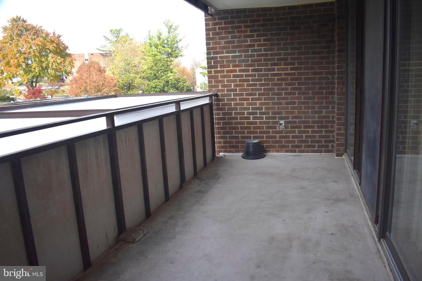 250 S REYNOLDS ST #206, ALEXANDRIA, Virginia 22304, 1 Bedroom Bedrooms, 6 Rooms Rooms,1 BathroomBathrooms,Residential,For sale,250 S REYNOLDS ST #206,VAAX2049192 MLS # VAAX2049192