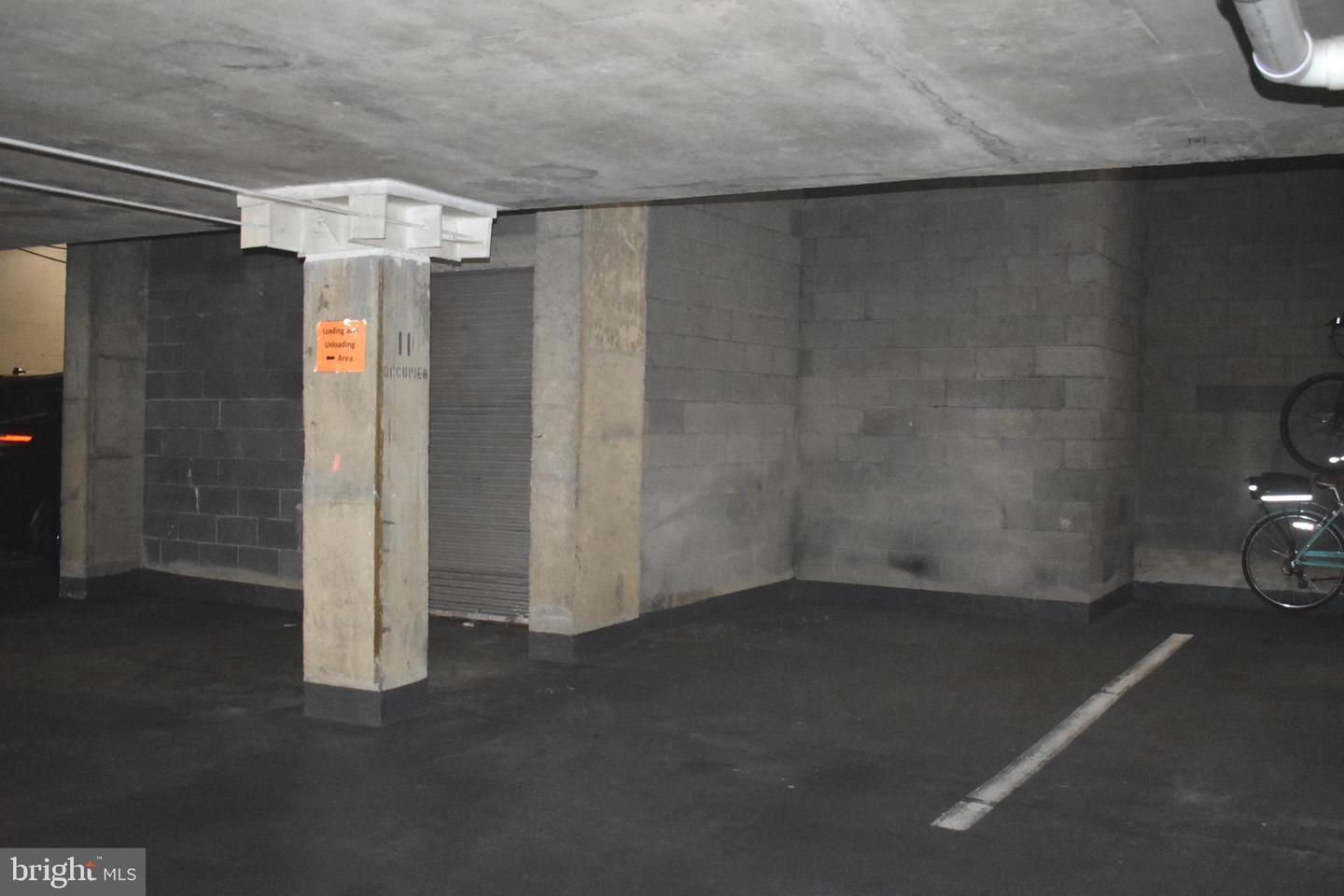 250 S REYNOLDS ST #206, ALEXANDRIA, Virginia 22304, 1 Bedroom Bedrooms, 6 Rooms Rooms,1 BathroomBathrooms,Residential,For sale,250 S REYNOLDS ST #206,VAAX2049192 MLS # VAAX2049192