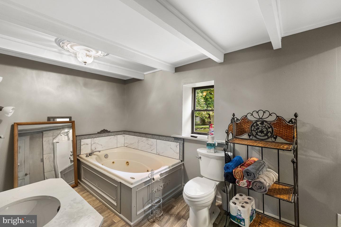 3323 S MAIN ST, TOMS BROOK, Virginia 22660, 3 Bedrooms Bedrooms, 4 Rooms Rooms,1 BathroomBathrooms,Residential,For sale,3323 S MAIN ST,VASH2012408 MLS # VASH2012408