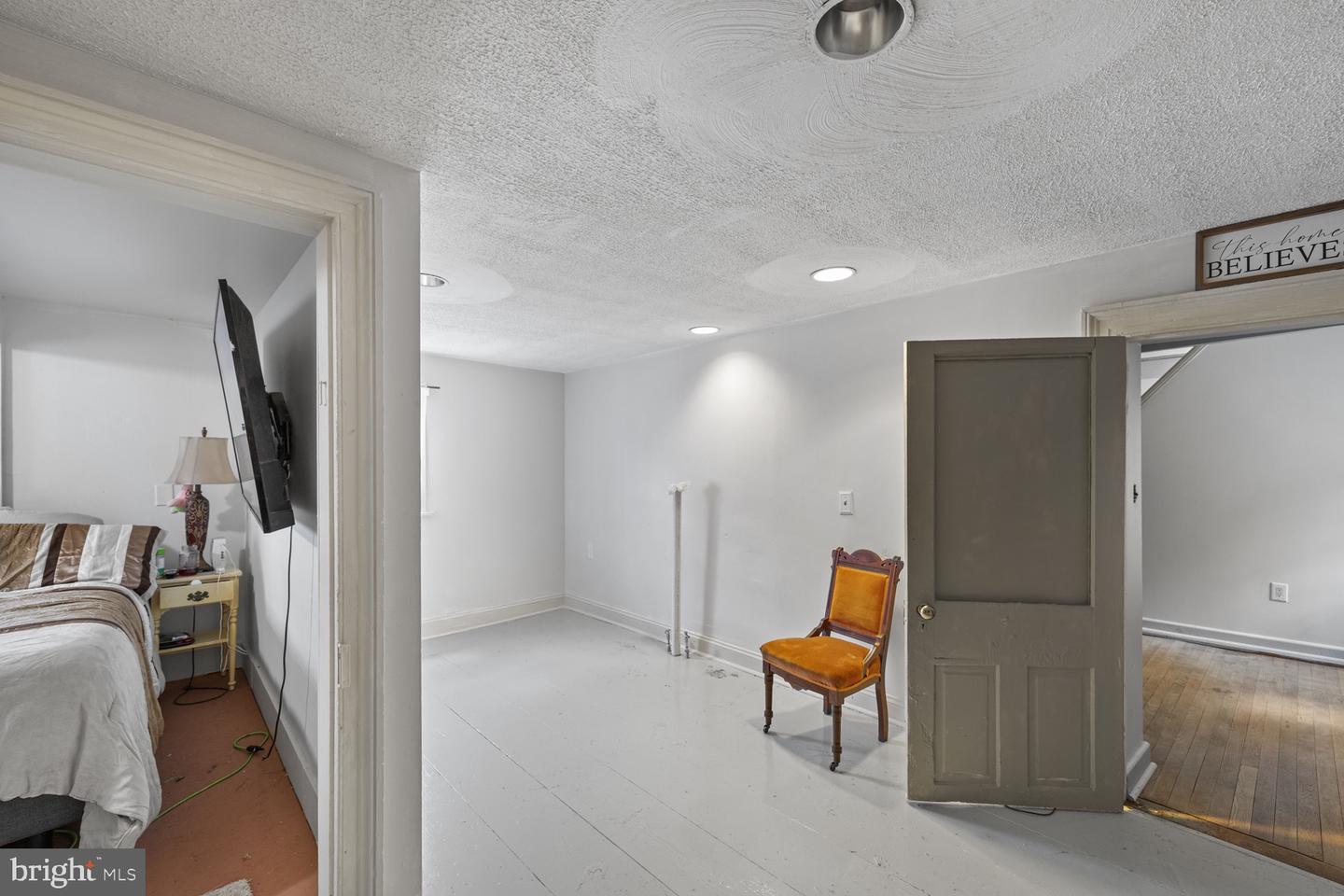 3323 S MAIN ST, TOMS BROOK, Virginia 22660, 3 Bedrooms Bedrooms, 4 Rooms Rooms,1 BathroomBathrooms,Residential,For sale,3323 S MAIN ST,VASH2012408 MLS # VASH2012408
