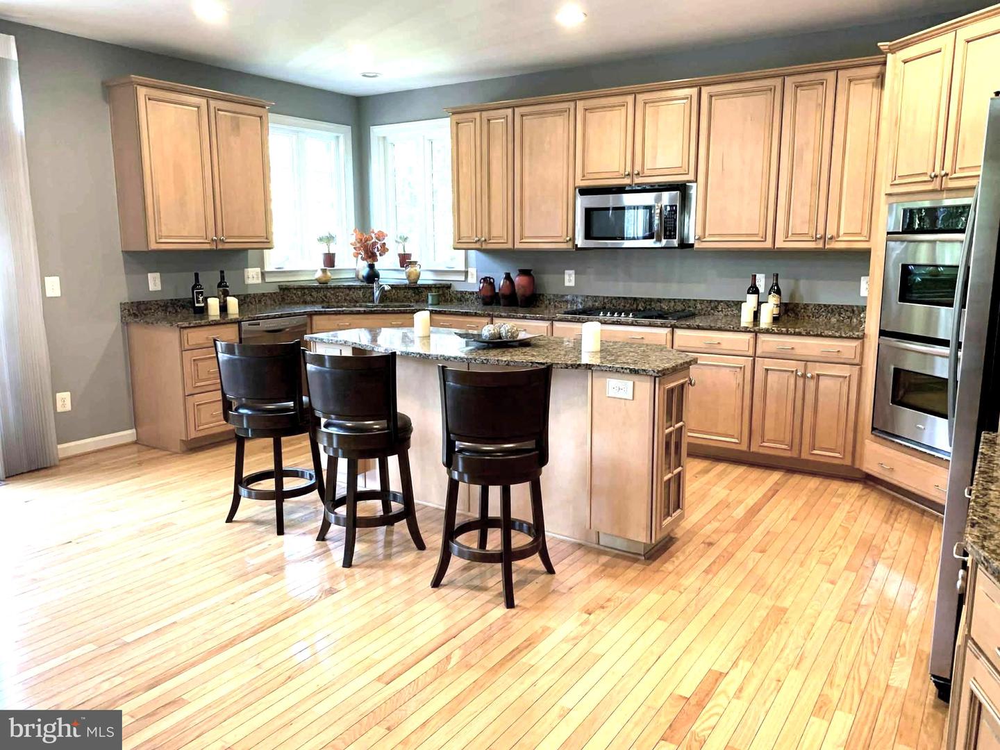 43201 BURNING TREE PL, LEESBURG, Virginia 20176, 6 Bedrooms Bedrooms, ,5 BathroomsBathrooms,Residential,For sale,43201 BURNING TREE PL,VALO2106060 MLS # VALO2106060