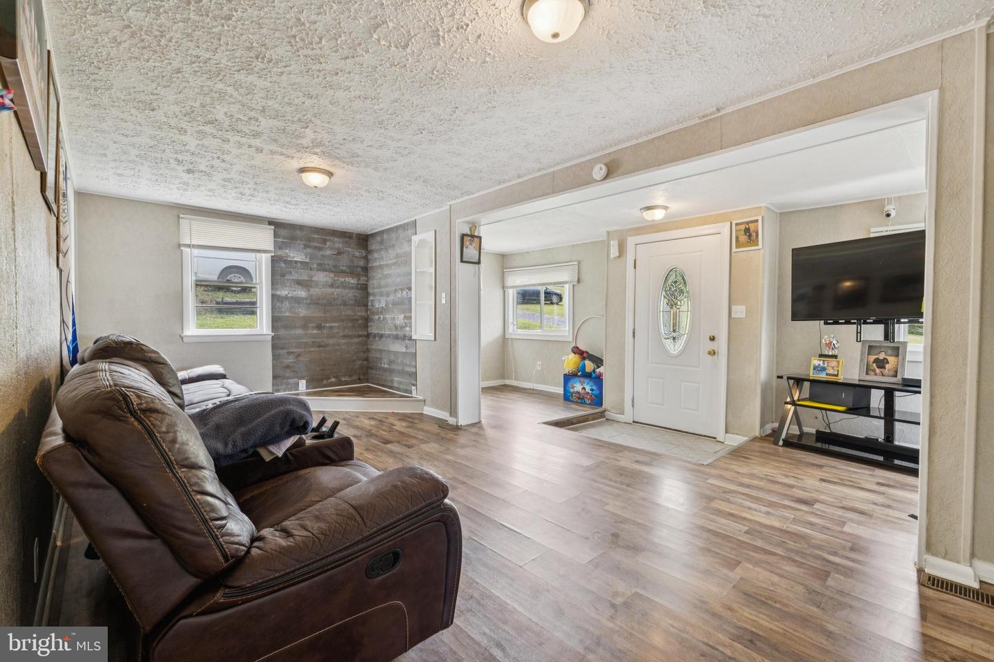 45 FIGGINS RD, FRONT ROYAL, Virginia 22630, 3 Bedrooms Bedrooms, ,2 BathroomsBathrooms,Residential,For sale,45 FIGGINS RD,VAWR2012224 MLS # VAWR2012224