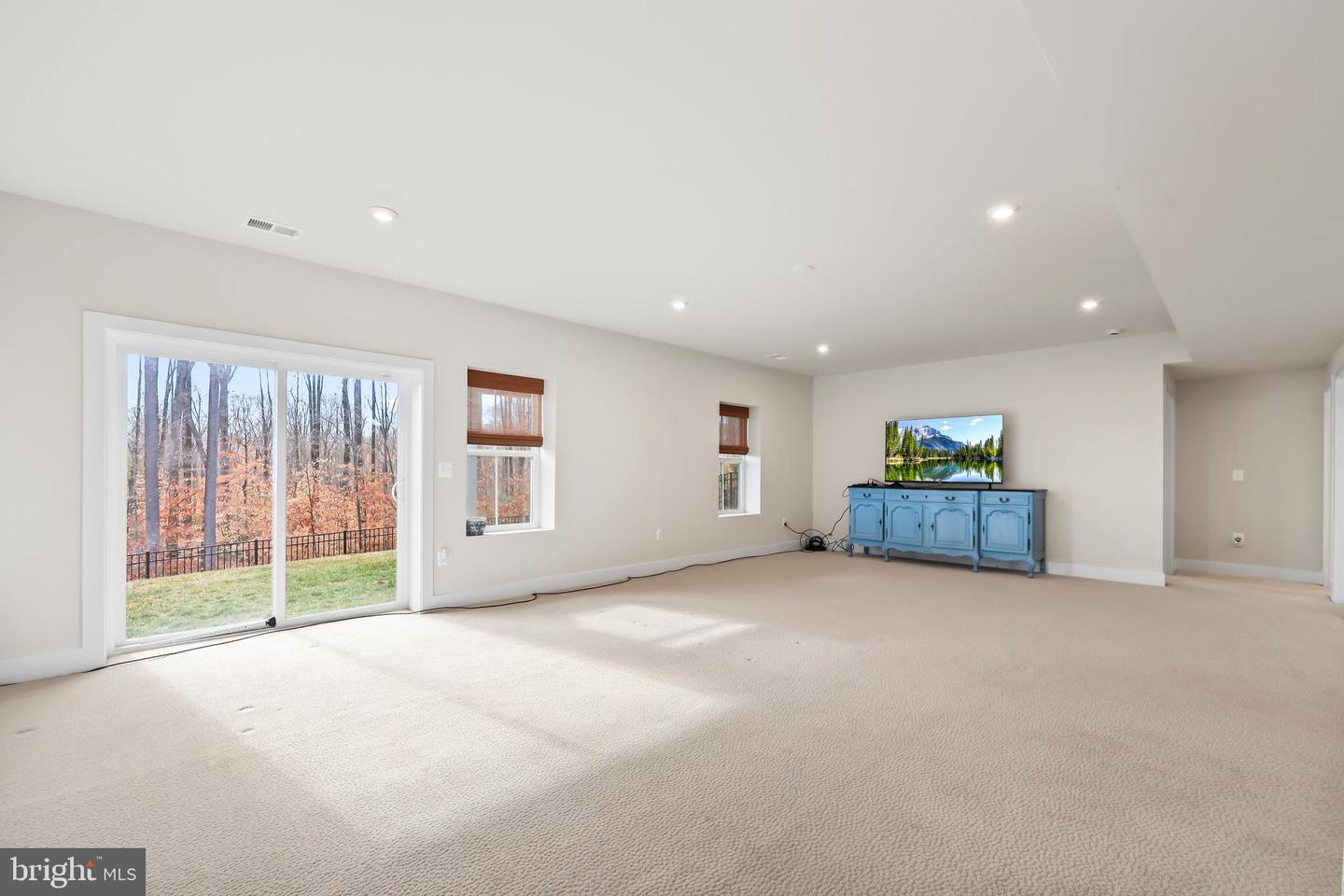 18126 MARSH PINE RD, DUMFRIES, Virginia 22026, 4 Bedrooms Bedrooms, ,3 BathroomsBathrooms,Residential,For sale,18126 MARSH PINE RD,VAPW2103508 MLS # VAPW2103508
