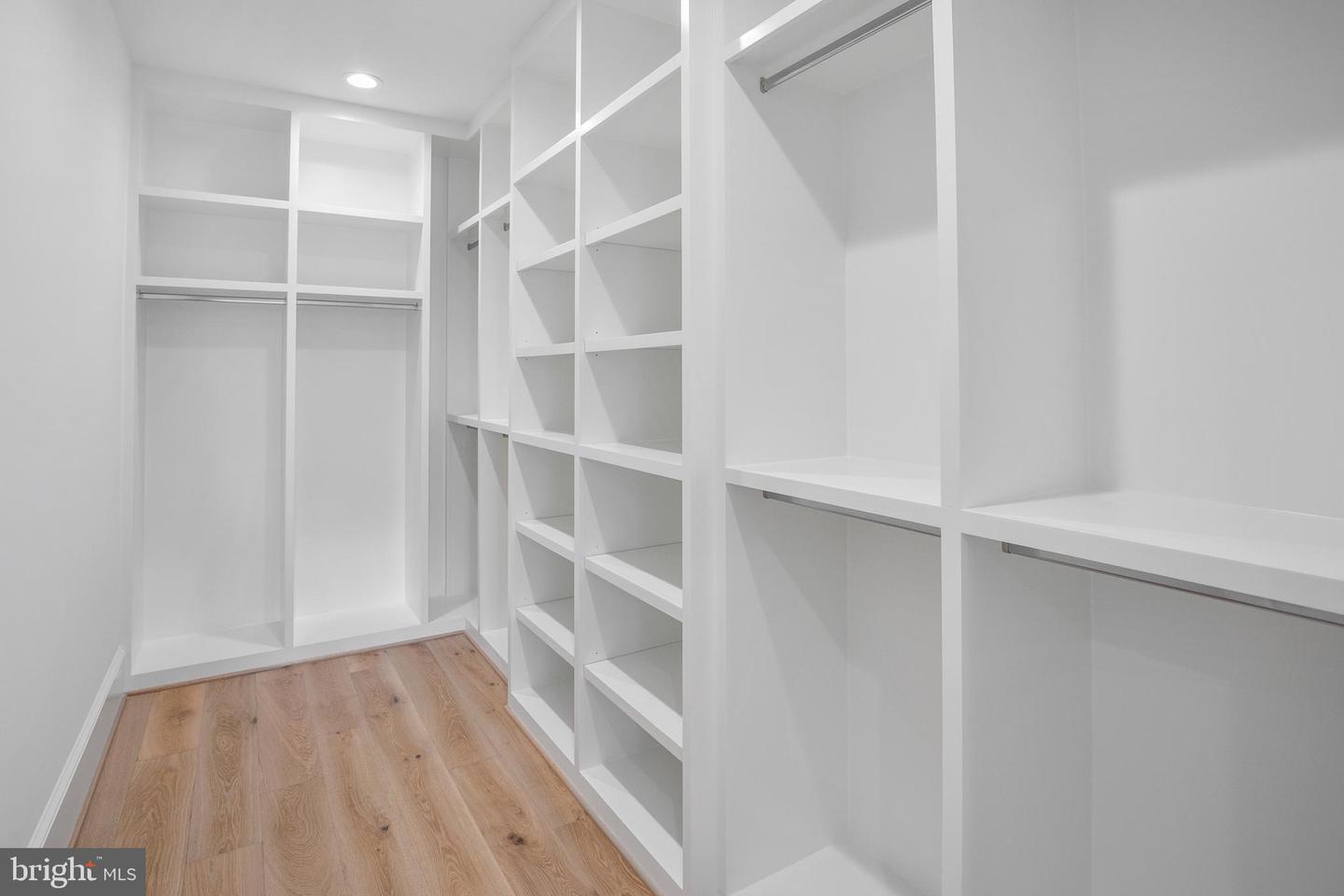 502 N JACKSON ST, ARLINGTON, Virginia 22201, 7 Bedrooms Bedrooms, 20 Rooms Rooms,7 BathroomsBathrooms,Residential,For sale,502 N JACKSON ST,VAAR2063292 MLS # VAAR2063292