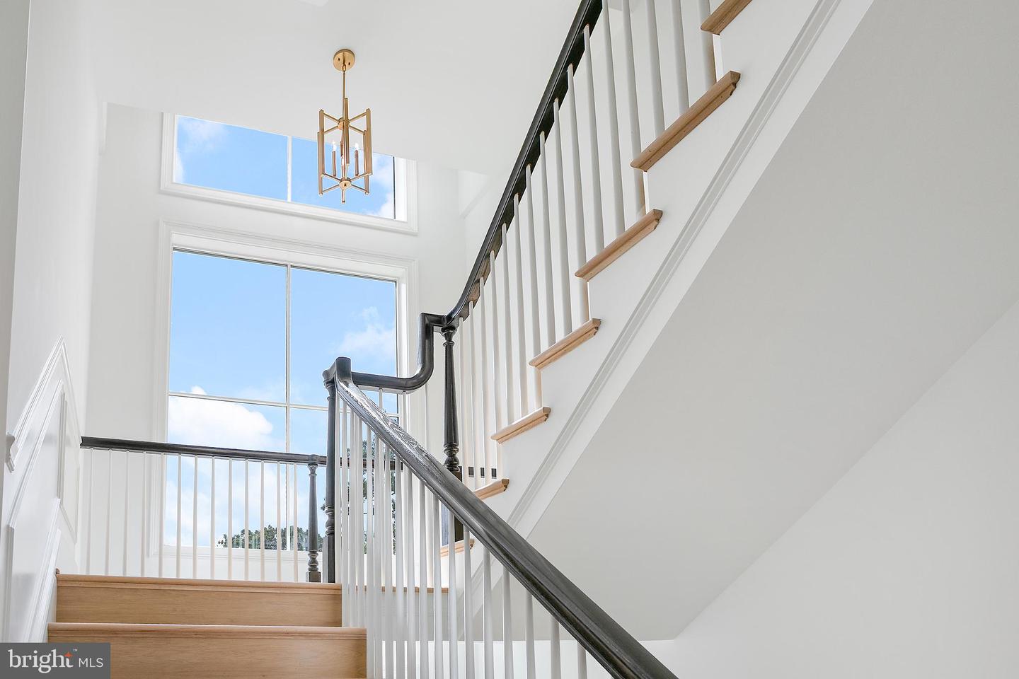 502 N JACKSON ST, ARLINGTON, Virginia 22201, 7 Bedrooms Bedrooms, 20 Rooms Rooms,7 BathroomsBathrooms,Residential,For sale,502 N JACKSON ST,VAAR2063292 MLS # VAAR2063292