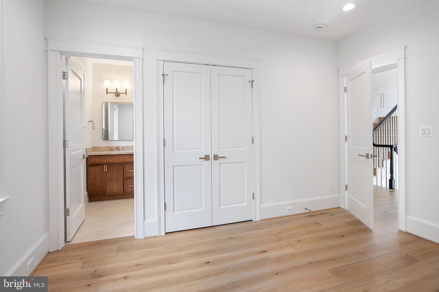 502 N JACKSON ST, ARLINGTON, Virginia 22201, 7 Bedrooms Bedrooms, 20 Rooms Rooms,7 BathroomsBathrooms,Residential,For sale,502 N JACKSON ST,VAAR2063292 MLS # VAAR2063292
