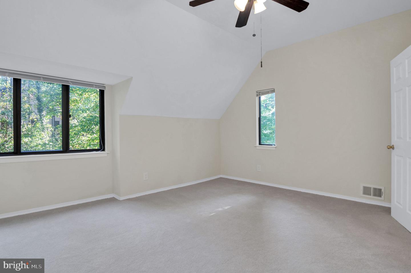 1501 SCANDIA CIR, RESTON, Virginia 20190, 4 Bedrooms Bedrooms, ,3 BathroomsBathrooms,Residential,For sale,1501 SCANDIA CIR,VAFX2265528 MLS # VAFX2265528