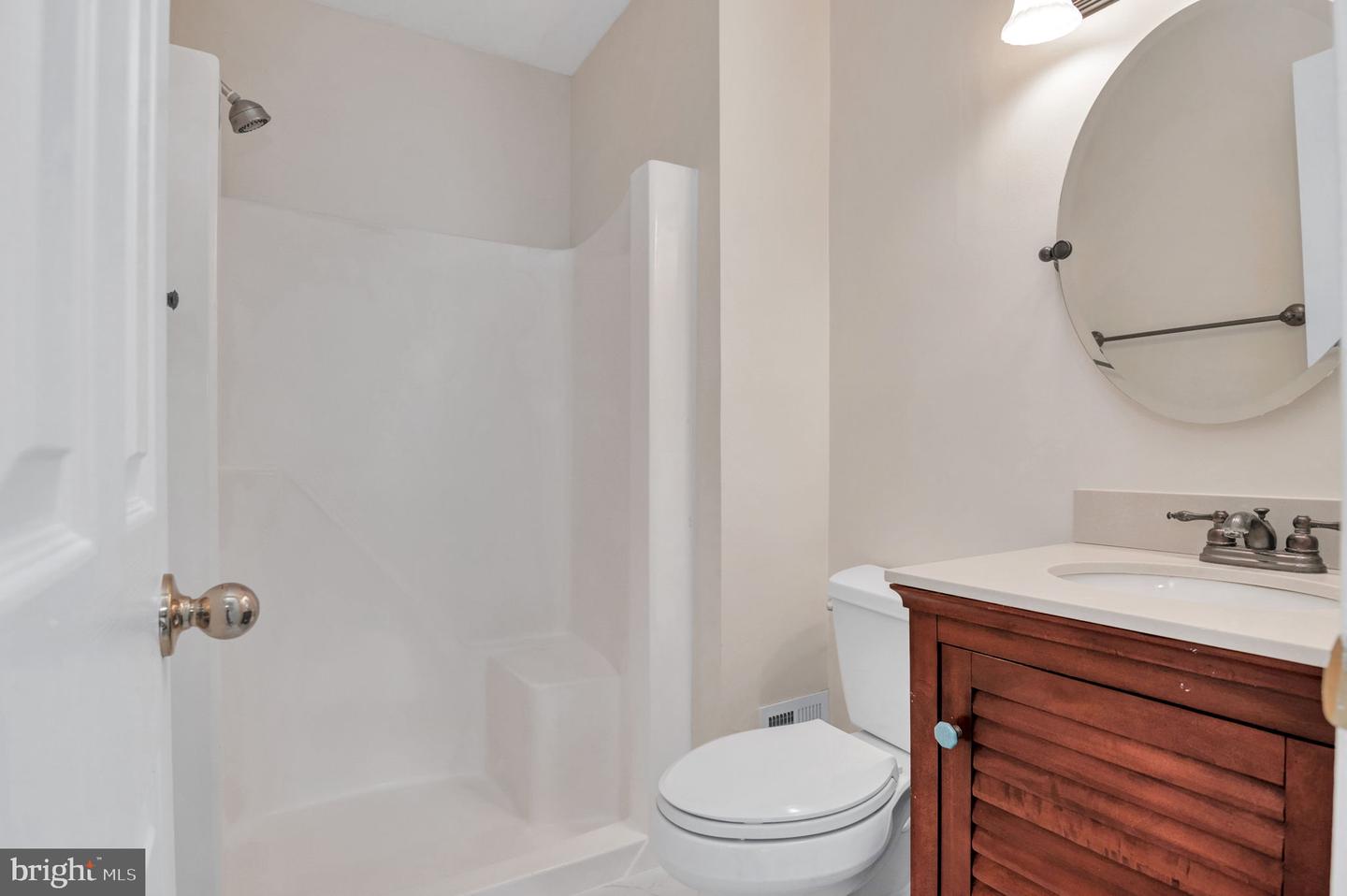 1501 SCANDIA CIR, RESTON, Virginia 20190, 4 Bedrooms Bedrooms, ,3 BathroomsBathrooms,Residential,For sale,1501 SCANDIA CIR,VAFX2265528 MLS # VAFX2265528