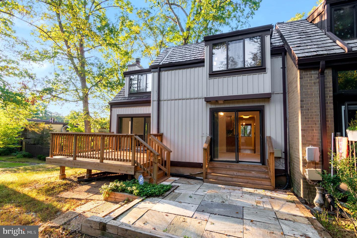1501 SCANDIA CIR, RESTON, Virginia 20190, 4 Bedrooms Bedrooms, ,3 BathroomsBathrooms,Residential,For sale,1501 SCANDIA CIR,VAFX2265528 MLS # VAFX2265528