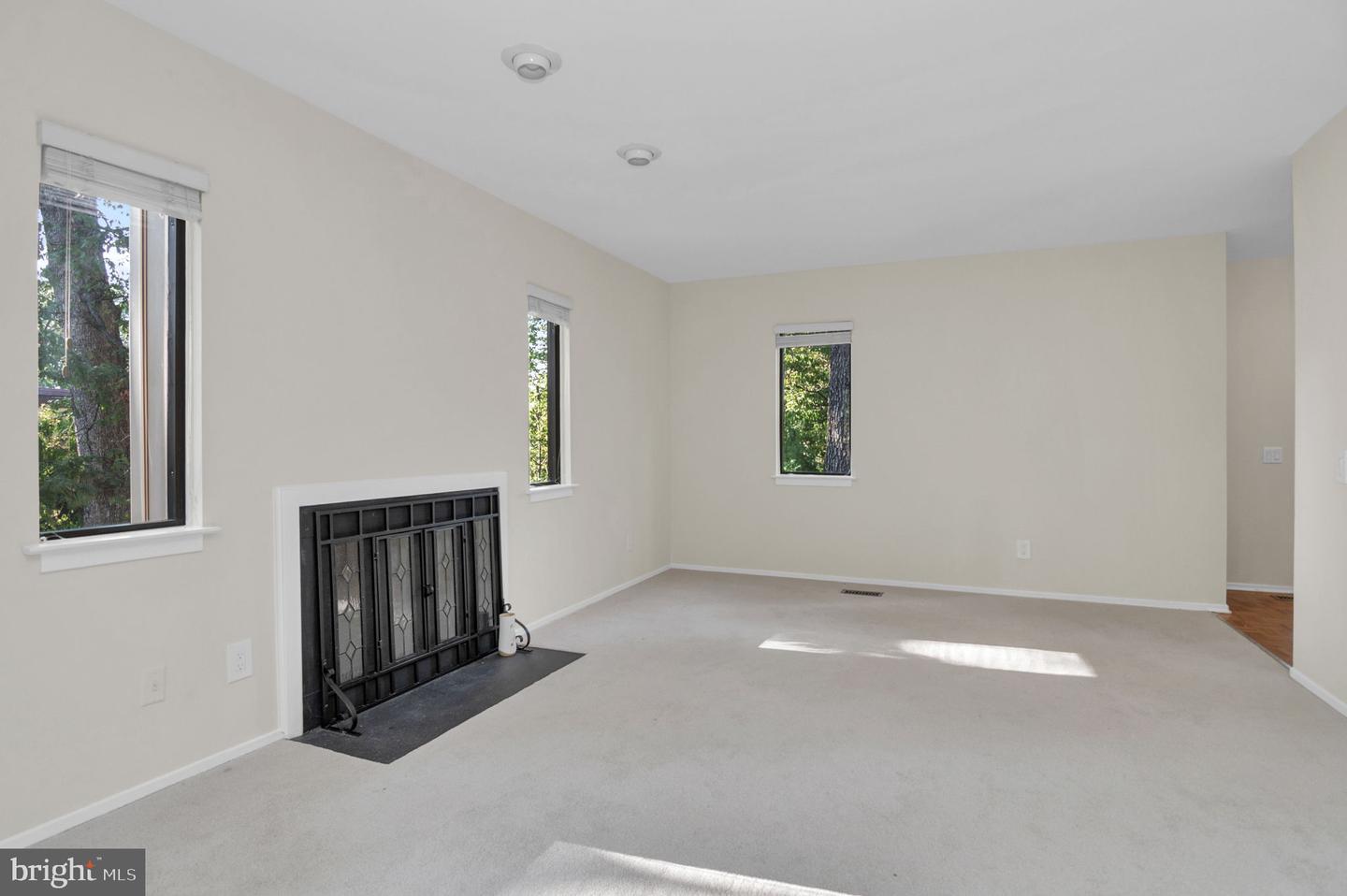 1501 SCANDIA CIR, RESTON, Virginia 20190, 4 Bedrooms Bedrooms, ,3 BathroomsBathrooms,Residential,For sale,1501 SCANDIA CIR,VAFX2265528 MLS # VAFX2265528