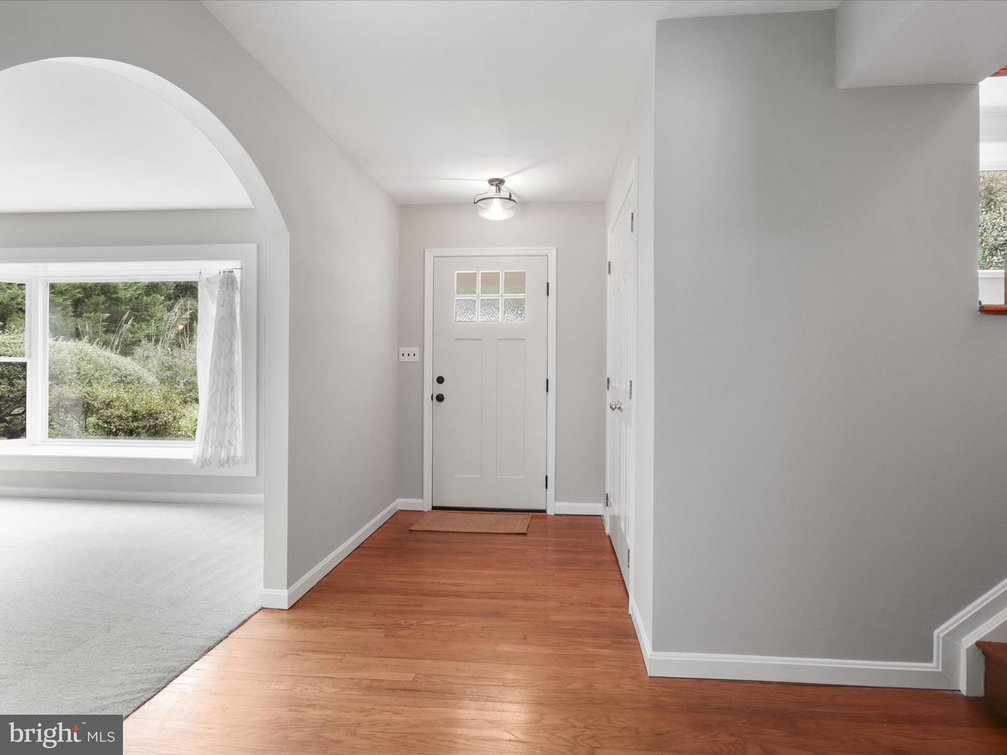 7533 HOLLINDALE, ALEXANDRIA, Virginia 22306, 4 Bedrooms Bedrooms, 7 Rooms Rooms,2 BathroomsBathrooms,Residential,For sale,7533 HOLLINDALE,VAFX2265580 MLS # VAFX2265580
