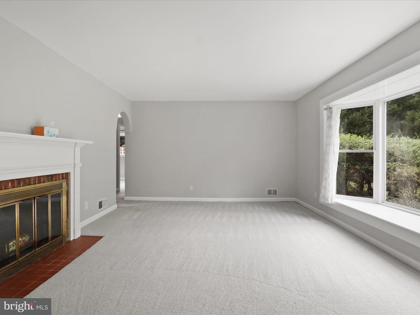 7533 HOLLINDALE, ALEXANDRIA, Virginia 22306, 4 Bedrooms Bedrooms, 7 Rooms Rooms,2 BathroomsBathrooms,Residential,For sale,7533 HOLLINDALE,VAFX2265580 MLS # VAFX2265580
