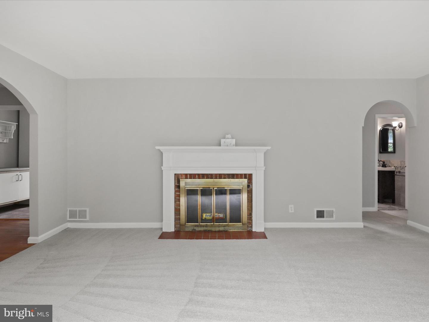 7533 HOLLINDALE, ALEXANDRIA, Virginia 22306, 4 Bedrooms Bedrooms, 7 Rooms Rooms,2 BathroomsBathrooms,Residential,For sale,7533 HOLLINDALE,VAFX2265580 MLS # VAFX2265580