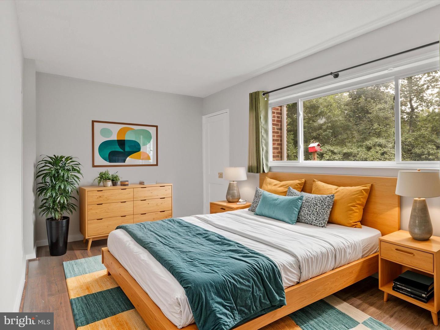 7533 HOLLINDALE, ALEXANDRIA, Virginia 22306, 4 Bedrooms Bedrooms, 7 Rooms Rooms,2 BathroomsBathrooms,Residential,For sale,7533 HOLLINDALE,VAFX2265580 MLS # VAFX2265580