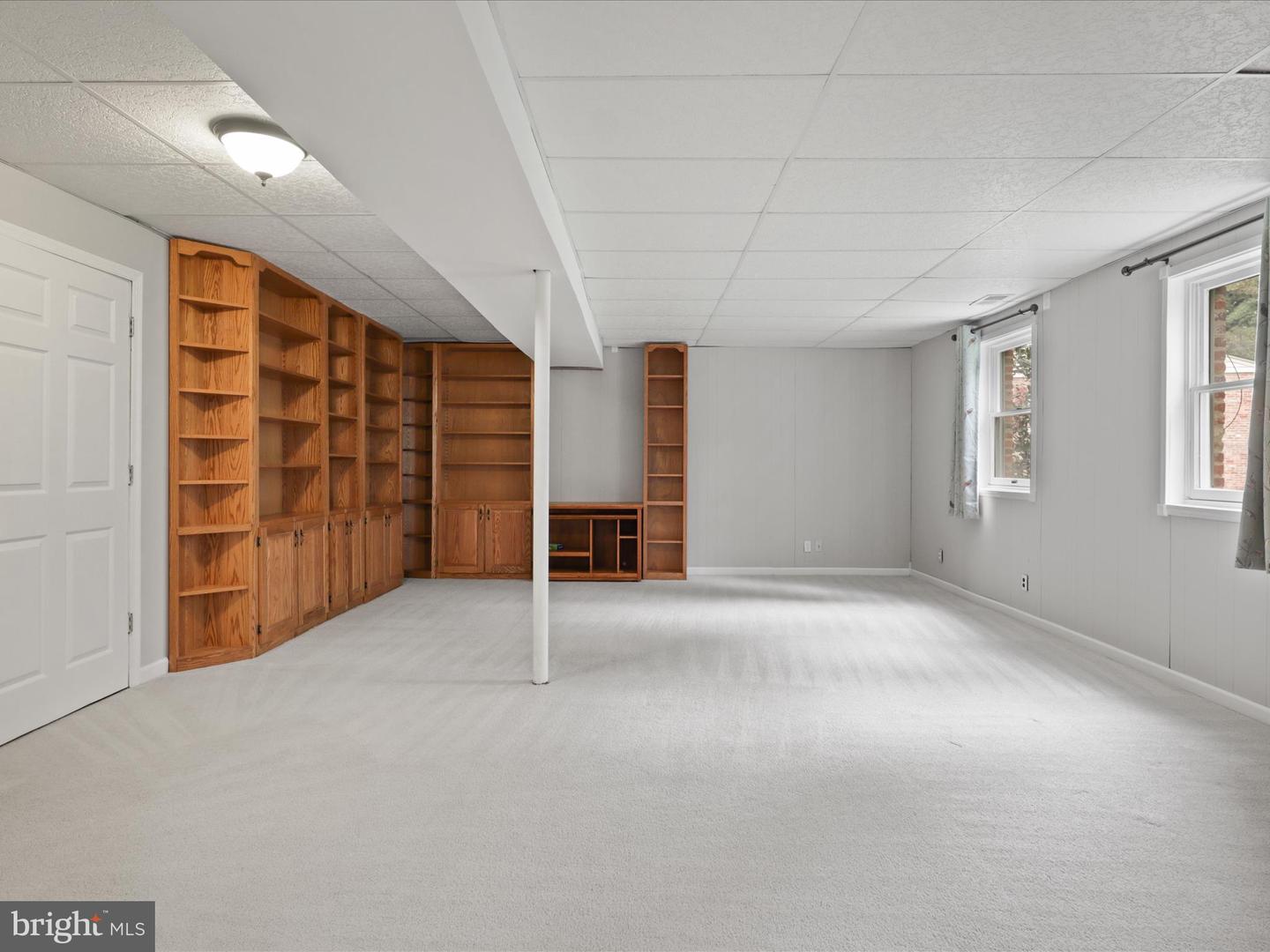 7533 HOLLINDALE, ALEXANDRIA, Virginia 22306, 4 Bedrooms Bedrooms, 7 Rooms Rooms,2 BathroomsBathrooms,Residential,For sale,7533 HOLLINDALE,VAFX2265580 MLS # VAFX2265580