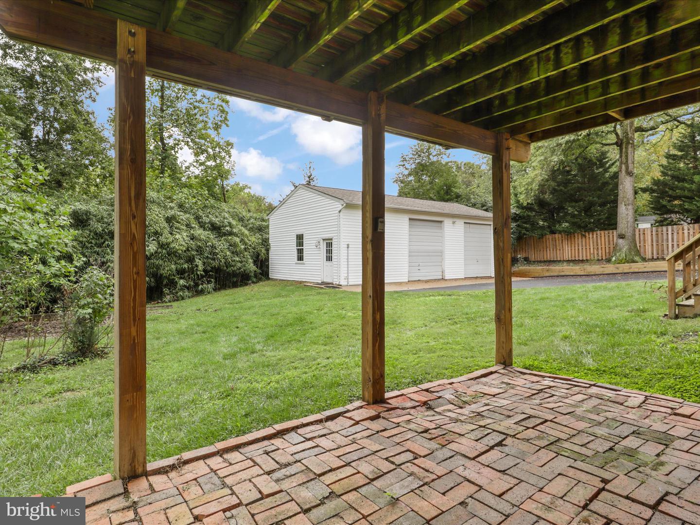 7533 HOLLINDALE, ALEXANDRIA, Virginia 22306, 4 Bedrooms Bedrooms, 7 Rooms Rooms,2 BathroomsBathrooms,Residential,For sale,7533 HOLLINDALE,VAFX2265580 MLS # VAFX2265580