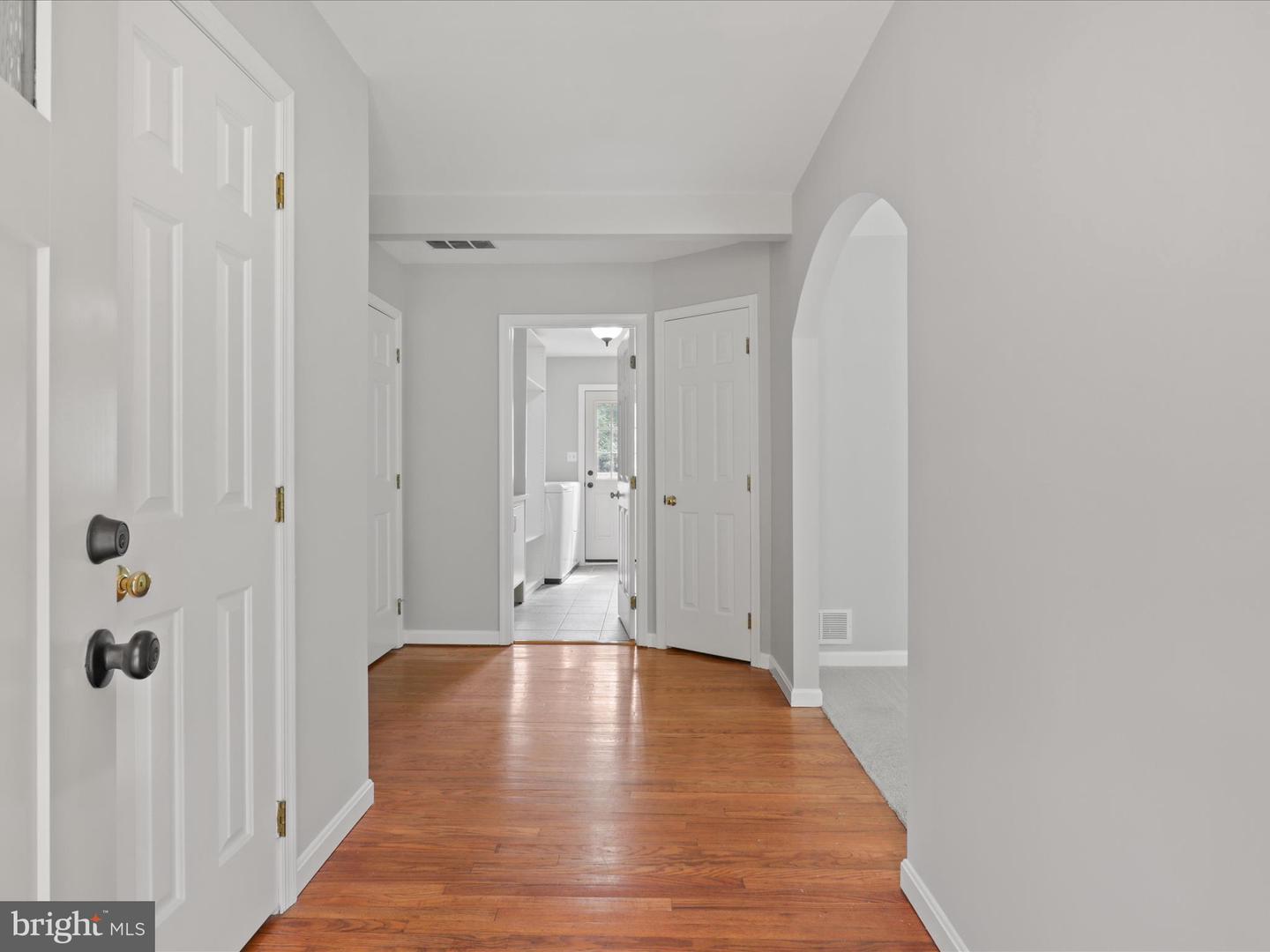 7533 HOLLINDALE, ALEXANDRIA, Virginia 22306, 4 Bedrooms Bedrooms, 7 Rooms Rooms,2 BathroomsBathrooms,Residential,For sale,7533 HOLLINDALE,VAFX2265580 MLS # VAFX2265580