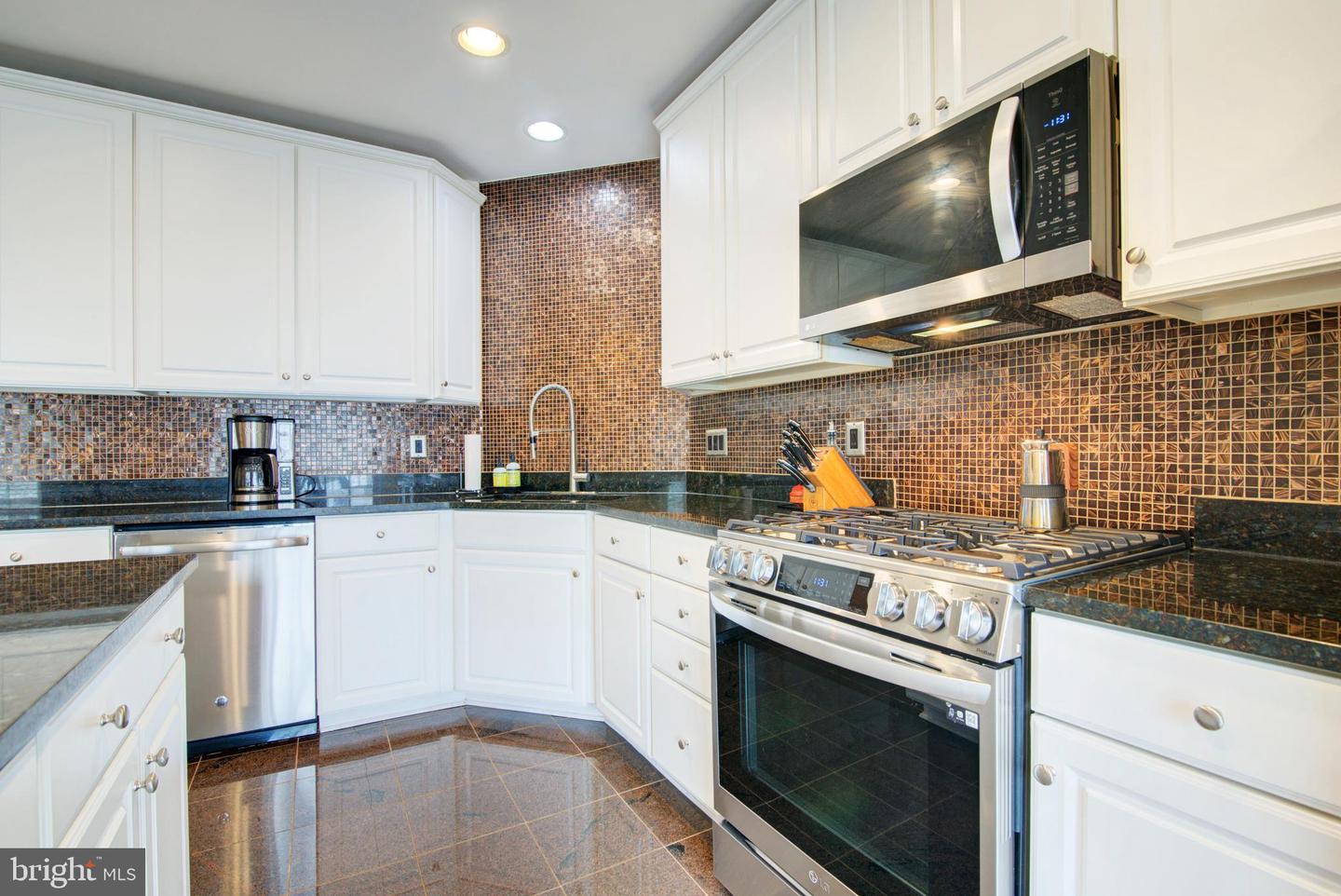 4683 EGGLESTON TER #232, FAIRFAX, Virginia 22030, 3 Bedrooms Bedrooms, ,2 BathroomsBathrooms,Residential,For sale,4683 EGGLESTON TER #232,VAFX2265622 MLS # VAFX2265622