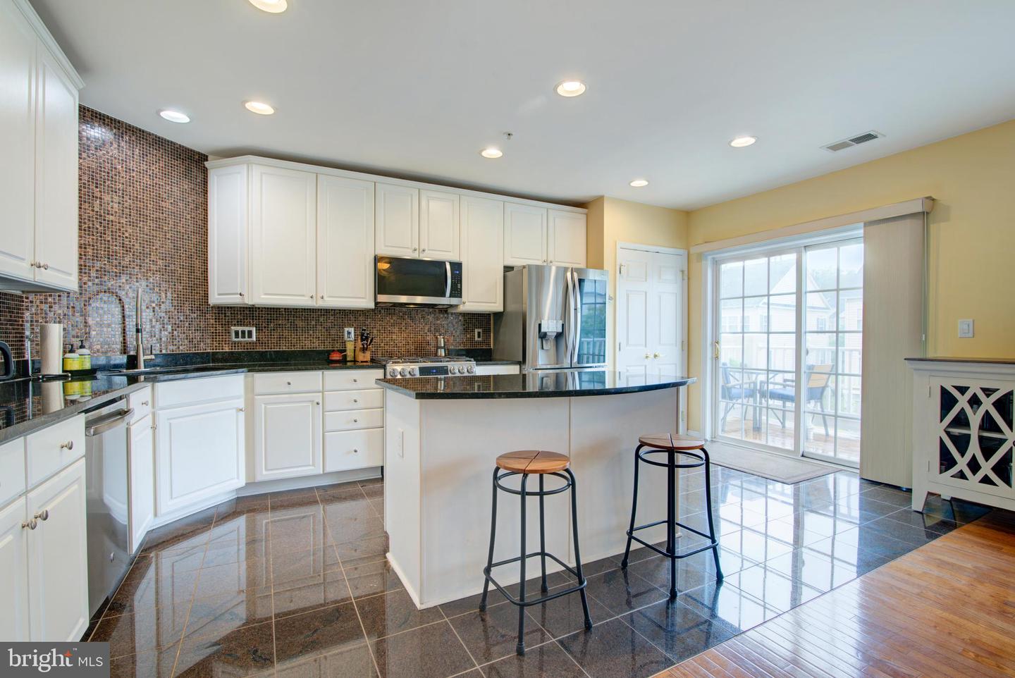 4683 EGGLESTON TER #232, FAIRFAX, Virginia 22030, 3 Bedrooms Bedrooms, ,2 BathroomsBathrooms,Residential,For sale,4683 EGGLESTON TER #232,VAFX2265622 MLS # VAFX2265622