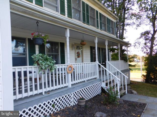 1603 W COMMONWEALTH DR, FRONT ROYAL, Virginia 22630, 3 Bedrooms Bedrooms, ,2 BathroomsBathrooms,Residential,For sale,1603 W COMMONWEALTH DR,VAWR2012228 MLS # VAWR2012228