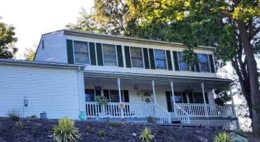 1603 W COMMONWEALTH DR, FRONT ROYAL, Virginia 22630, 3 Bedrooms Bedrooms, ,2 BathroomsBathrooms,Residential,For sale,1603 W COMMONWEALTH DR,VAWR2012228 MLS # VAWR2012228