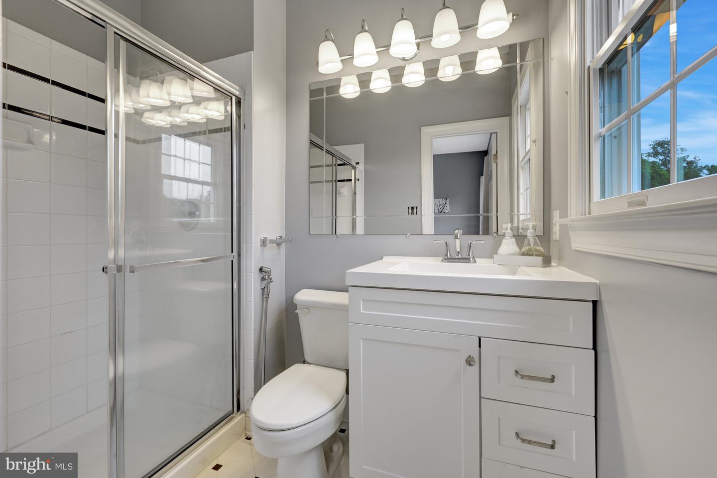 401 WALKER RD, GREAT FALLS, Virginia 22066, 4 Bedrooms Bedrooms, ,4 BathroomsBathrooms,Residential,For sale,401 WALKER RD,VAFX2265772 MLS # VAFX2265772