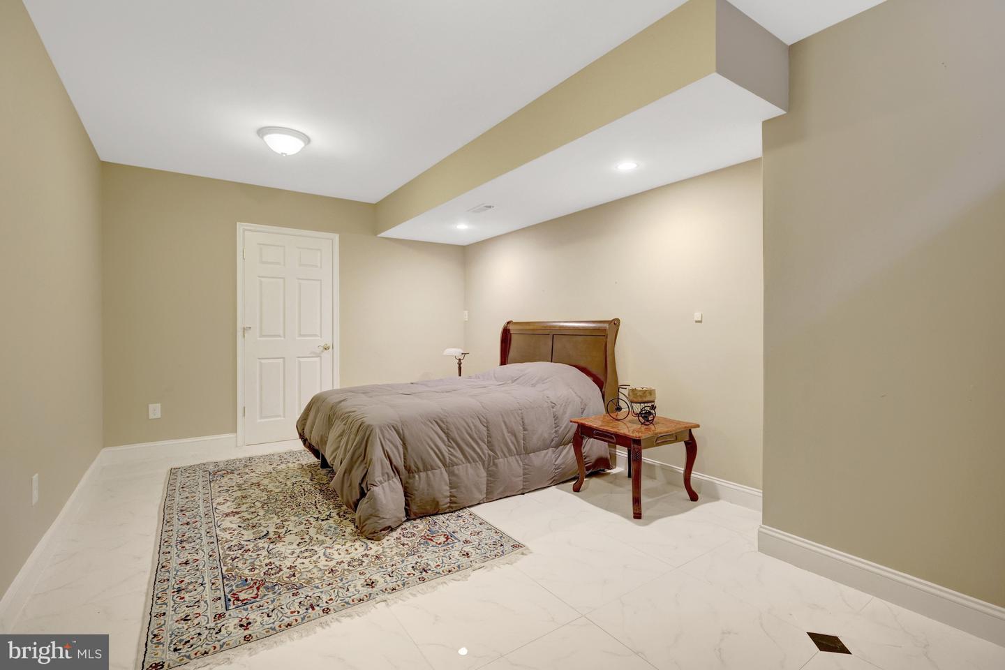 401 WALKER RD, GREAT FALLS, Virginia 22066, 4 Bedrooms Bedrooms, ,4 BathroomsBathrooms,Residential,For sale,401 WALKER RD,VAFX2265772 MLS # VAFX2265772