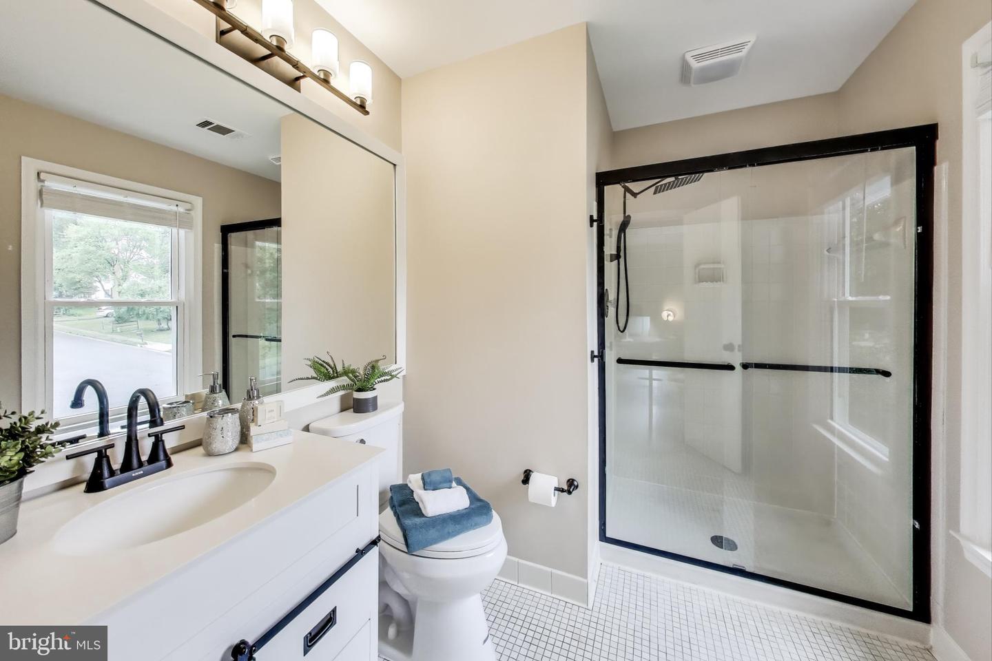 9099 BLUE JUG LNDG, BURKE, Virginia 22015, 3 Bedrooms Bedrooms, ,3 BathroomsBathrooms,Residential,For sale,9099 BLUE JUG LNDG,VAFX2265784 MLS # VAFX2265784