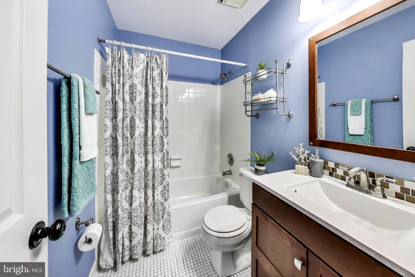 9099 BLUE JUG LNDG, BURKE, Virginia 22015, 3 Bedrooms Bedrooms, ,3 BathroomsBathrooms,Residential,For sale,9099 BLUE JUG LNDG,VAFX2265784 MLS # VAFX2265784