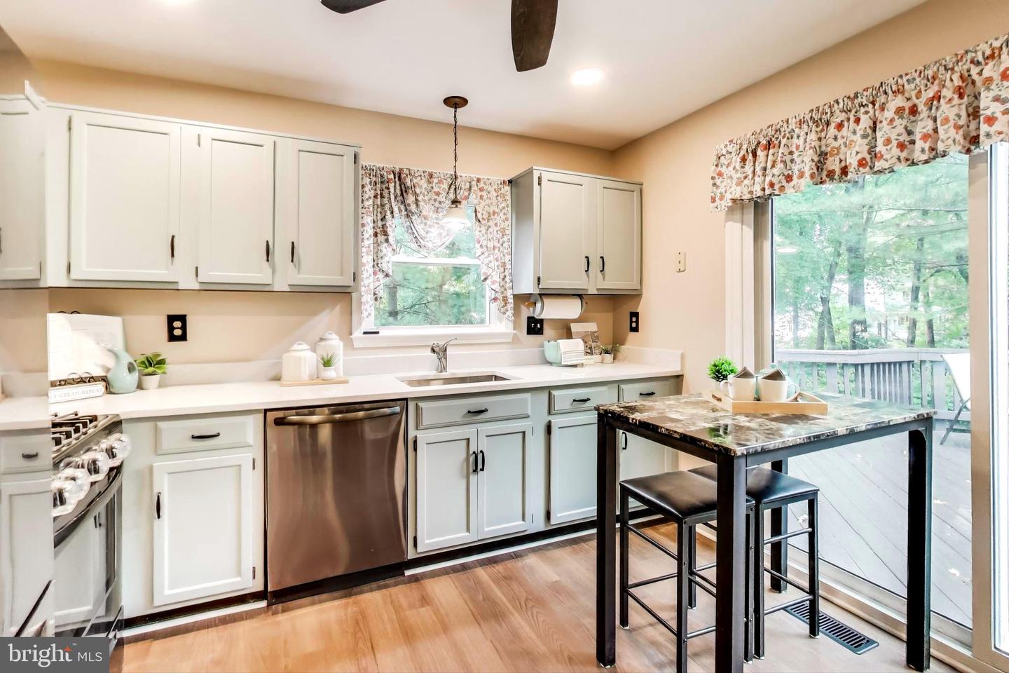 9099 BLUE JUG LNDG, BURKE, Virginia 22015, 3 Bedrooms Bedrooms, ,3 BathroomsBathrooms,Residential,For sale,9099 BLUE JUG LNDG,VAFX2265784 MLS # VAFX2265784