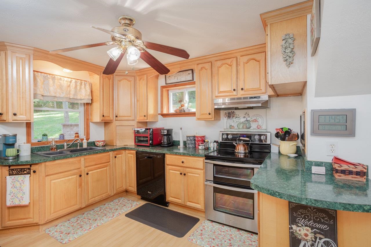 279 HELMS RD, STANLEY, Virginia 22851, 5 Bedrooms Bedrooms, ,2 BathroomsBathrooms,Residential,279 HELMS RD,669040 MLS # 669040 279 HELMS RD, STANLEY, Virginia 22851, 5 Bedrooms Bedrooms, ,2 BathroomsBathrooms,Residential,279 HELMS RD,669040 MLS # 669040