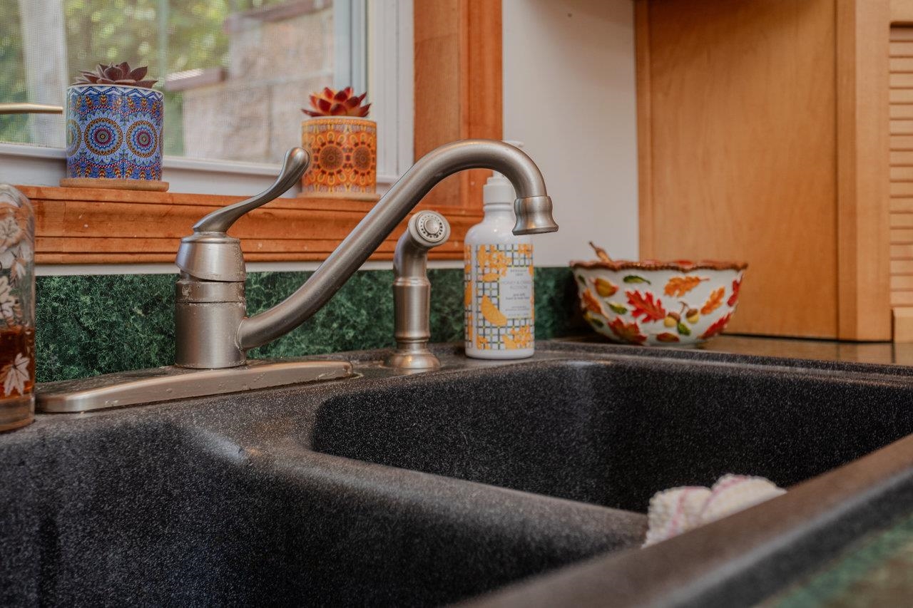 279 HELMS RD, STANLEY, Virginia 22851, 5 Bedrooms Bedrooms, ,2 BathroomsBathrooms,Residential,279 HELMS RD,669040 MLS # 669040 279 HELMS RD, STANLEY, Virginia 22851, 5 Bedrooms Bedrooms, ,2 BathroomsBathrooms,Residential,279 HELMS RD,669040 MLS # 669040