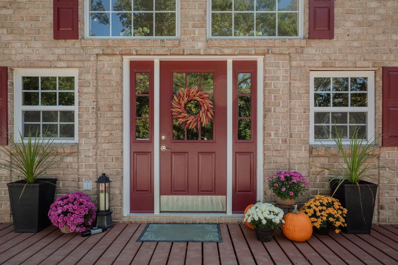 279 HELMS RD, STANLEY, Virginia 22851, 5 Bedrooms Bedrooms, ,2 BathroomsBathrooms,Residential,279 HELMS RD,669040 MLS # 669040 279 HELMS RD, STANLEY, Virginia 22851, 5 Bedrooms Bedrooms, ,2 BathroomsBathrooms,Residential,279 HELMS RD,669040 MLS # 669040