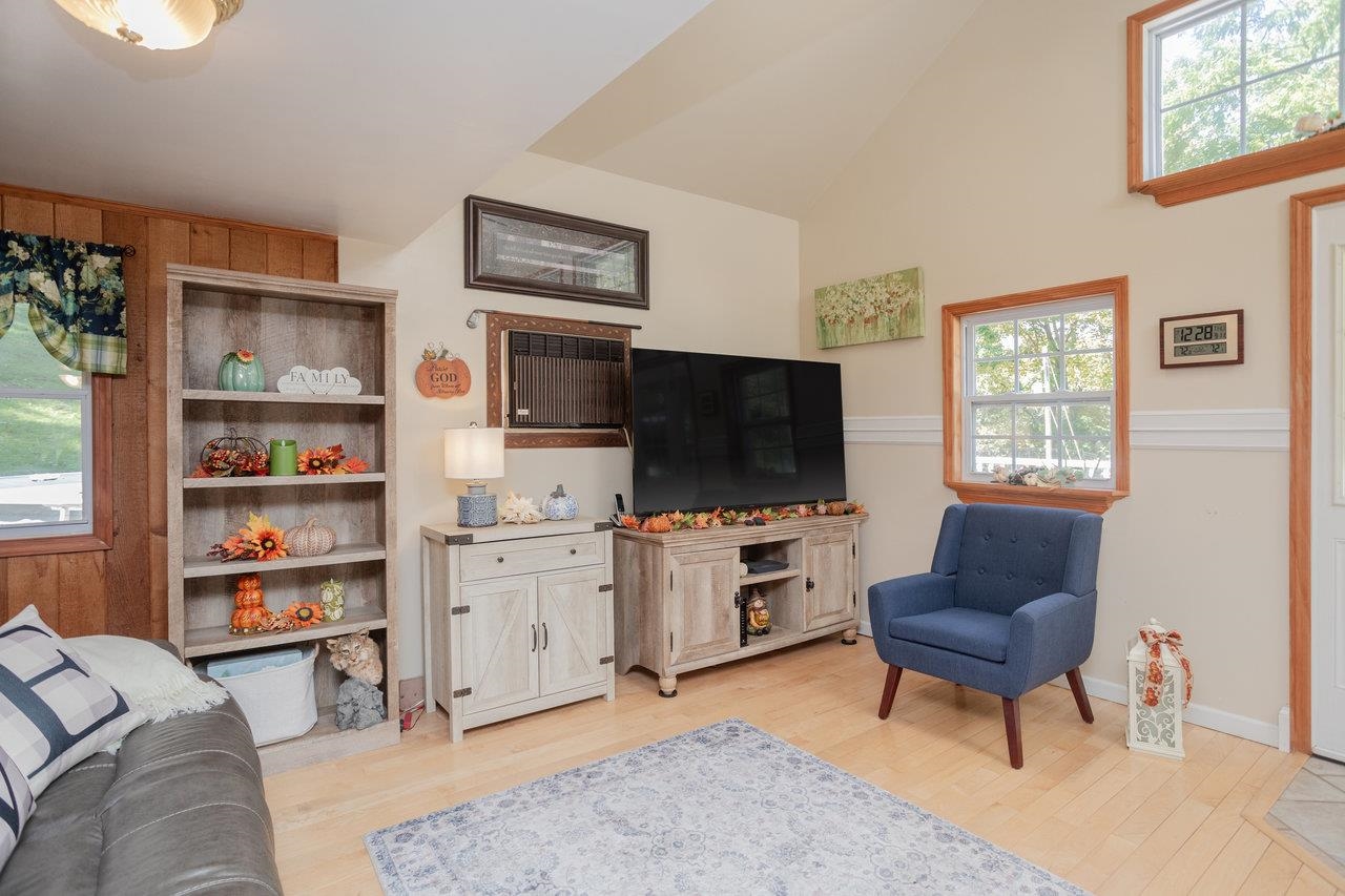 279 HELMS RD, STANLEY, Virginia 22851, 5 Bedrooms Bedrooms, ,2 BathroomsBathrooms,Residential,279 HELMS RD,669040 MLS # 669040 279 HELMS RD, STANLEY, Virginia 22851, 5 Bedrooms Bedrooms, ,2 BathroomsBathrooms,Residential,279 HELMS RD,669040 MLS # 669040